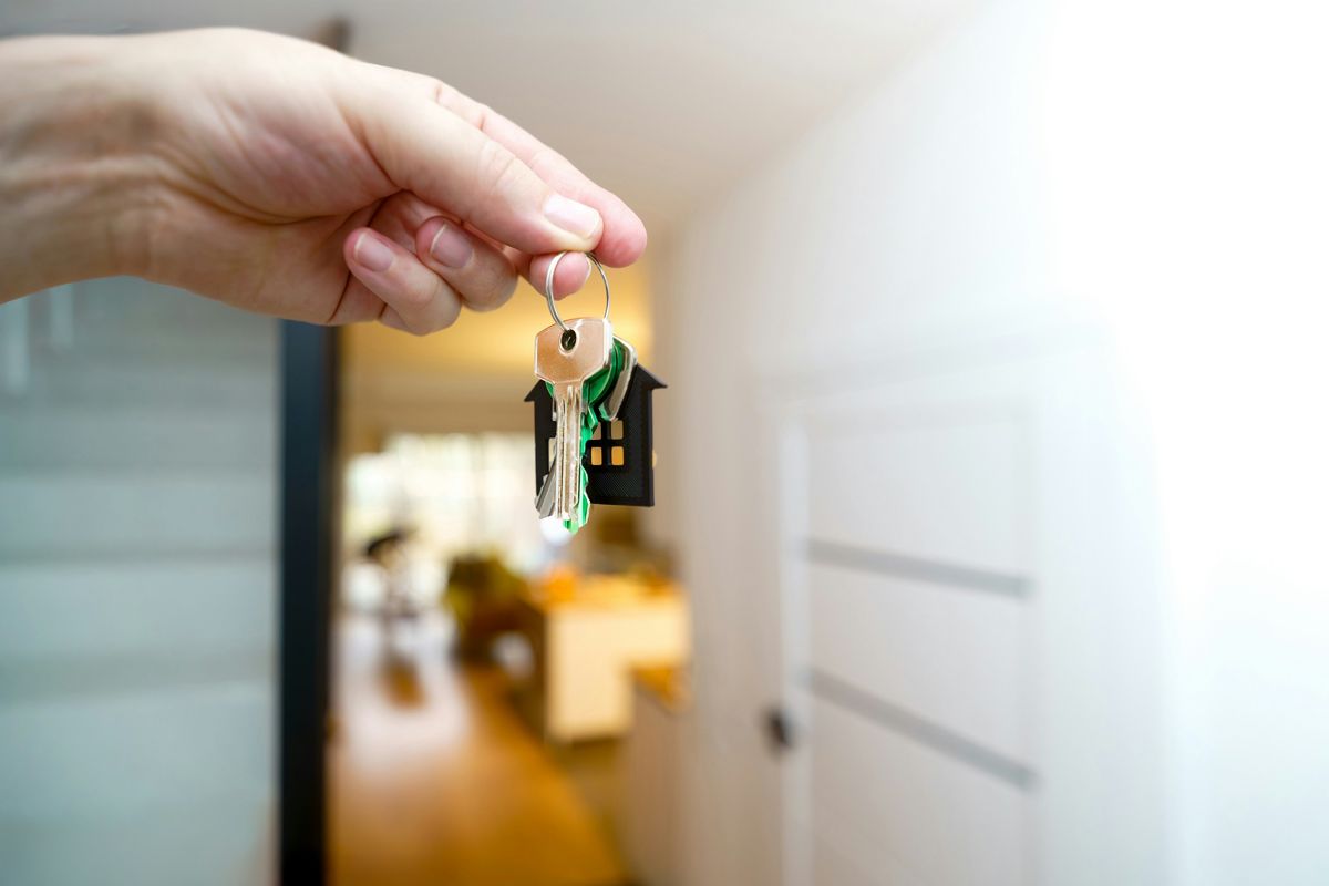 Remise de clés à un investisseur immobilier